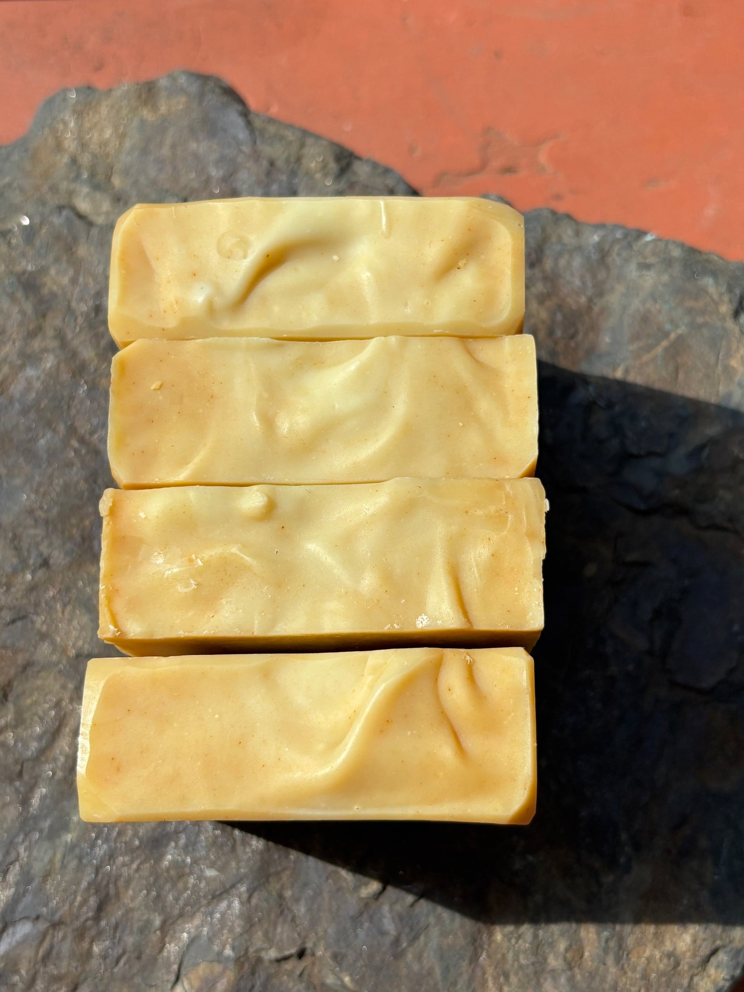 100% Natural Grass Fed & Finished BeefTallow Honey, Turmeric and Seamoss Face Soap Bar