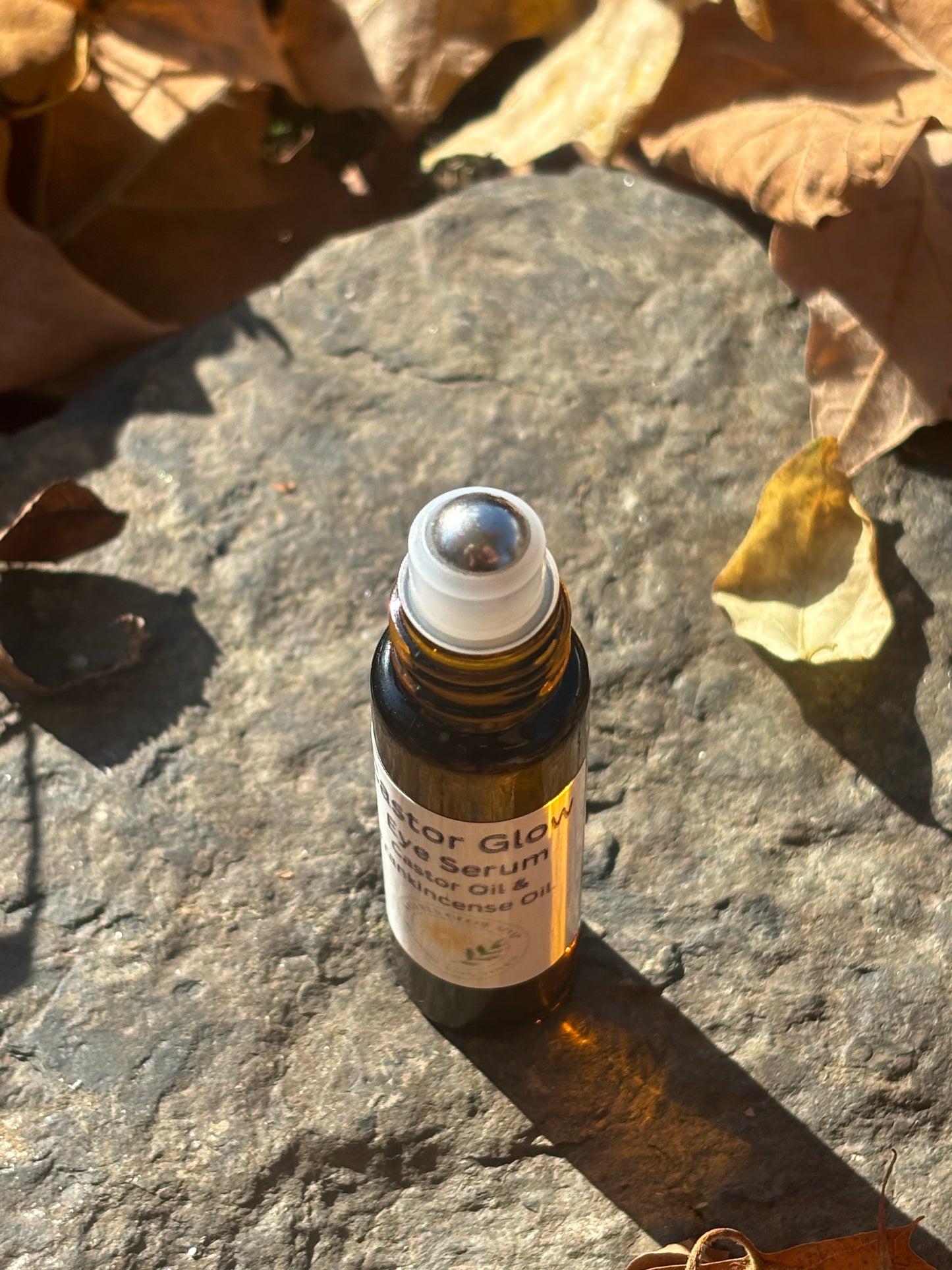 All Natural Castor Glow. Castor & Frankincense Under Eye Serum – Roll-On Brightening & Revitalizing Formula